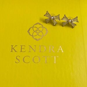 Kendra Scott Gold Bow Earrings